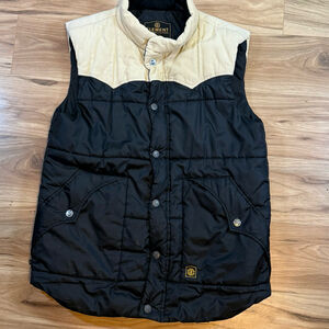 Element Men’s Vest Black Tan Wolfeboro Puffer Large (Button Damaged)